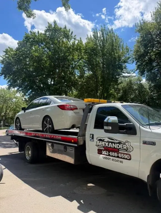 Sedan flatbed towing in Minnesota