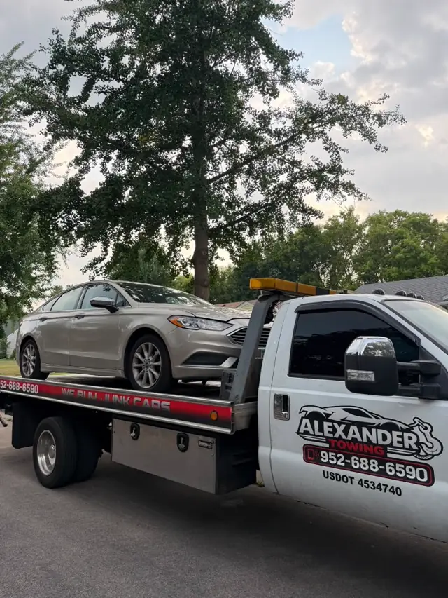 SUV flatbed towing in Minnesota