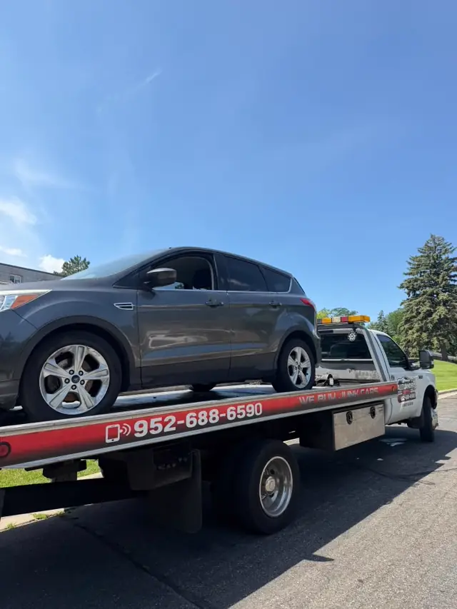 SUV towing in Minnesota