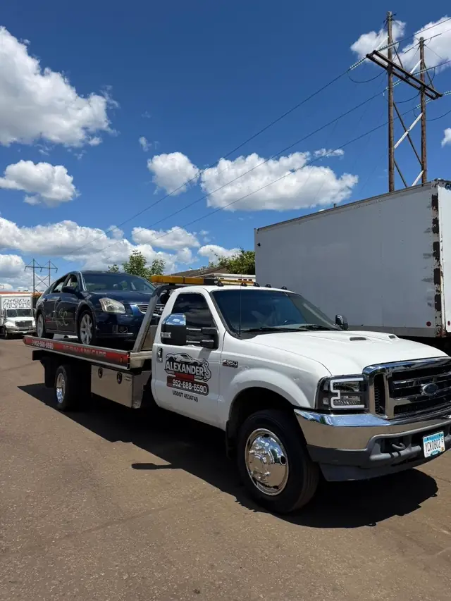 SUV towing in Minnesota