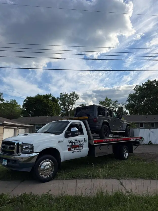 SUV towing in Minnesota