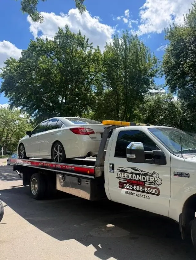 Sedan flatbed towing in Minnesota